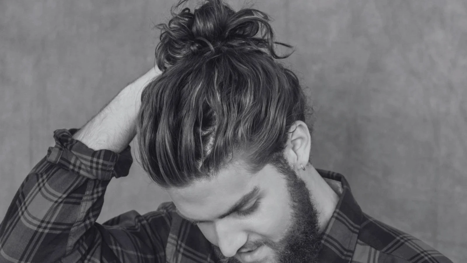 Comment avoir les cheveux longs homme?